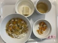 〈常食〉鶏肉と大根おろしうどんれんこんとツナのみそ炒めバナナ